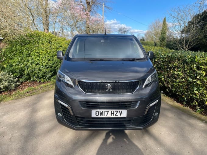 2025 Peugeot Traveller