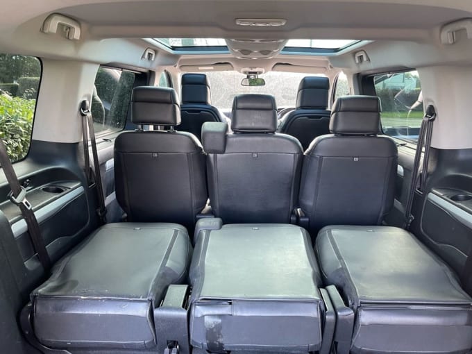 2025 Peugeot Traveller