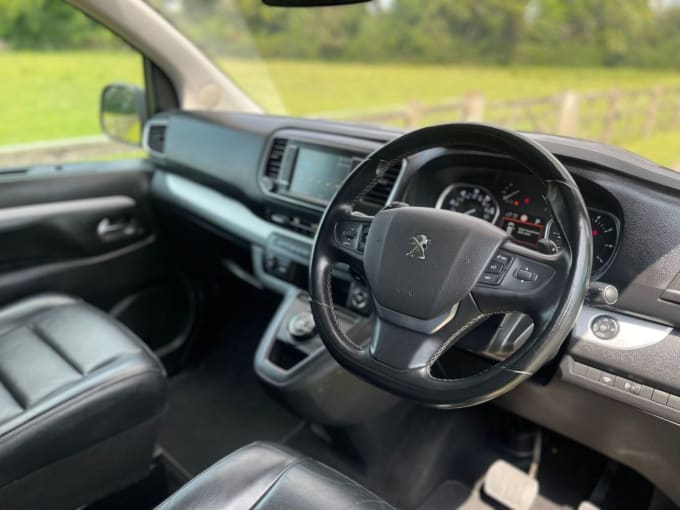 2025 Peugeot Traveller