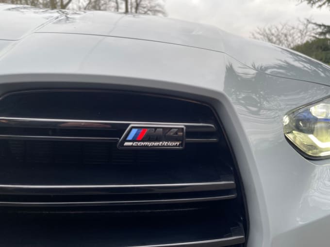 2025 BMW M4