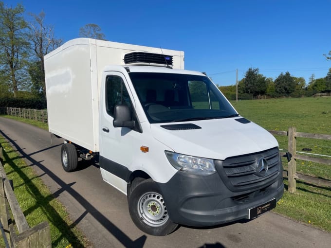 2025 Mercedes-benz Sprinter