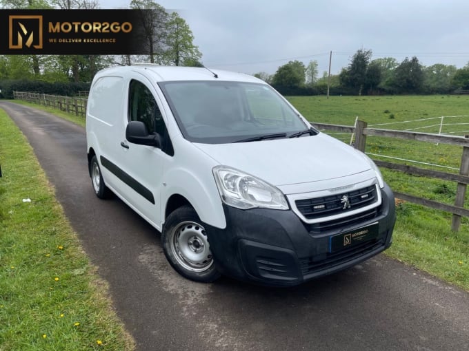 2025 Peugeot Partner