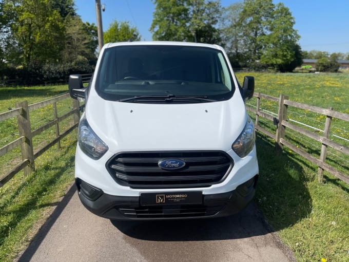 2025 Ford Transit Custom