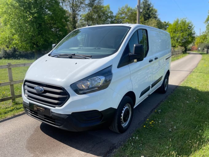 2025 Ford Transit Custom