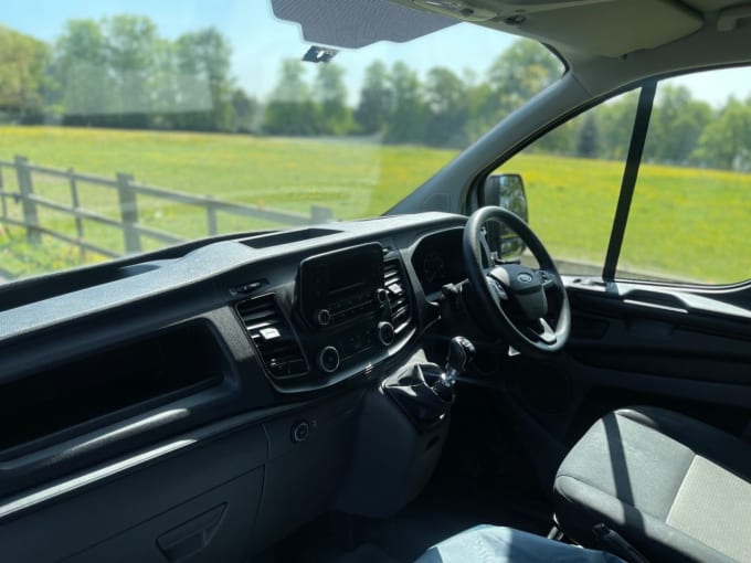 2025 Ford Transit Custom