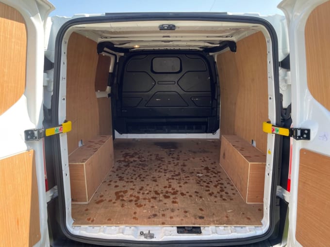 2025 Ford Transit Custom