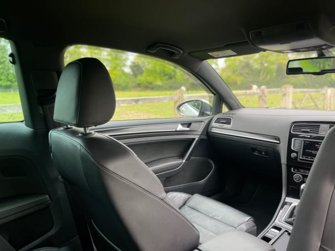 2025 Volkswagen Golf
