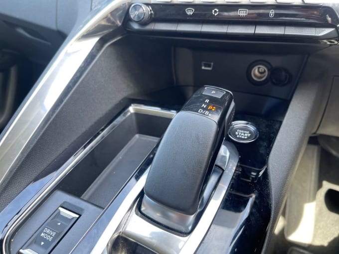 2025 Peugeot 3008