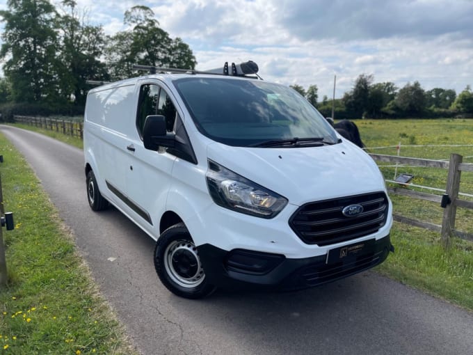 2025 Ford Transit Custom