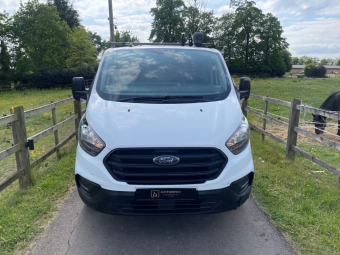 2025 Ford Transit Custom