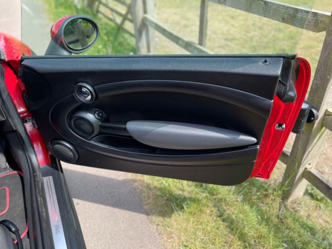 2025 Mini Hatch