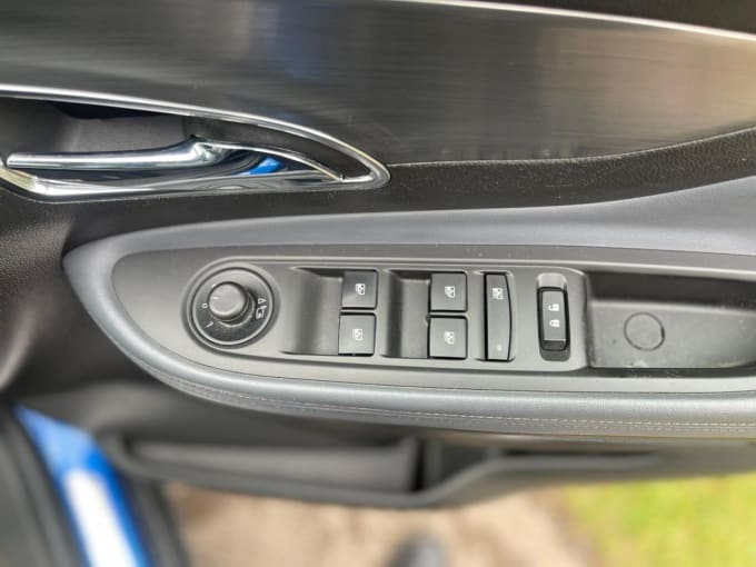 2025 Vauxhall Mokka