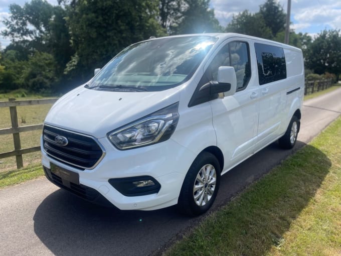2025 Ford Transit Custom