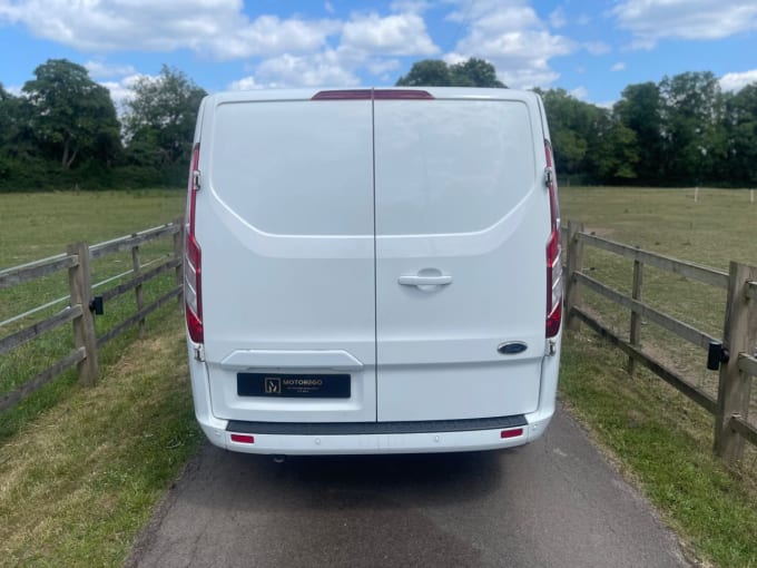 2025 Ford Transit Custom