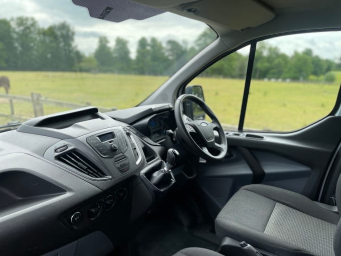 2025 Ford Transit Custom