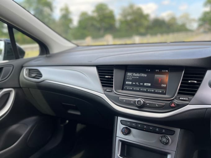 2025 Vauxhall Astra