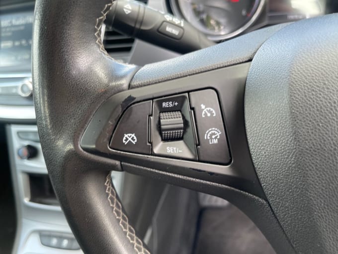 2025 Vauxhall Astra