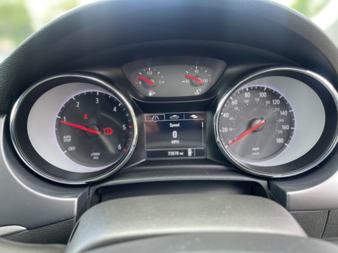 2025 Vauxhall Astra