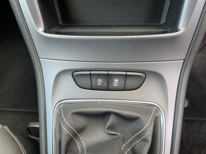 2025 Vauxhall Astra
