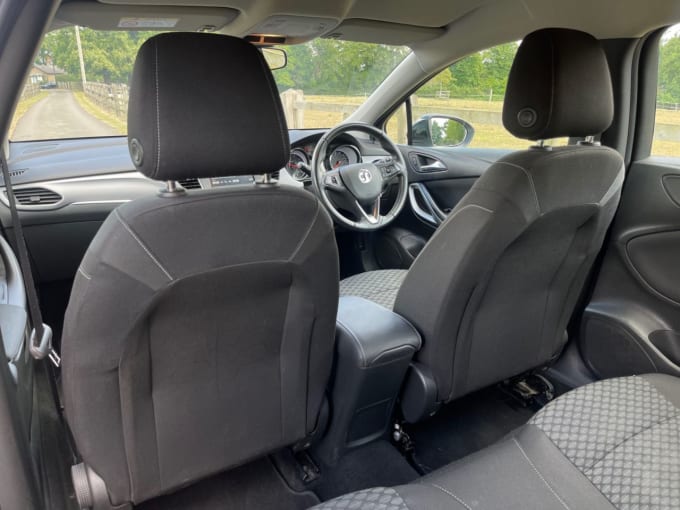 2025 Vauxhall Astra