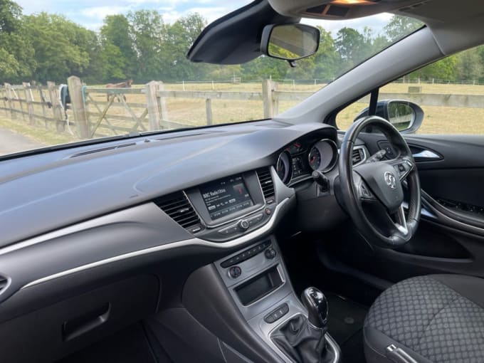 2025 Vauxhall Astra