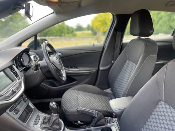 2025 Vauxhall Astra