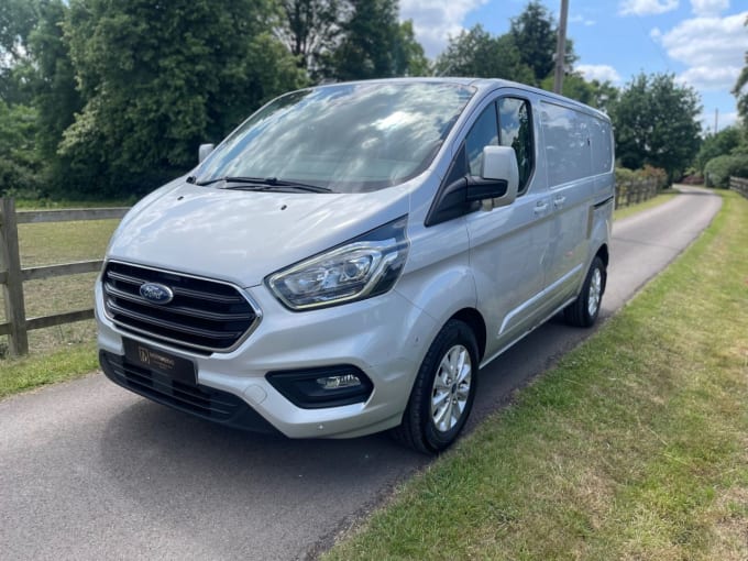 2025 Ford Transit Custom