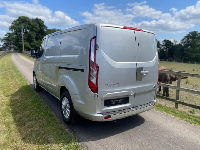 2025 Ford Transit Custom