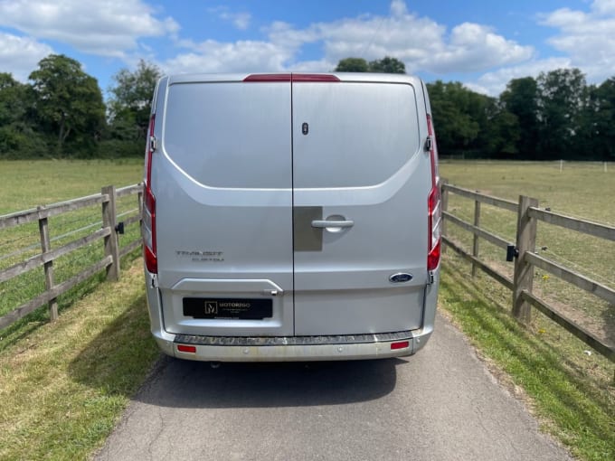 2025 Ford Transit Custom