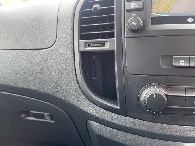 2025 Mercedes-benz Vito