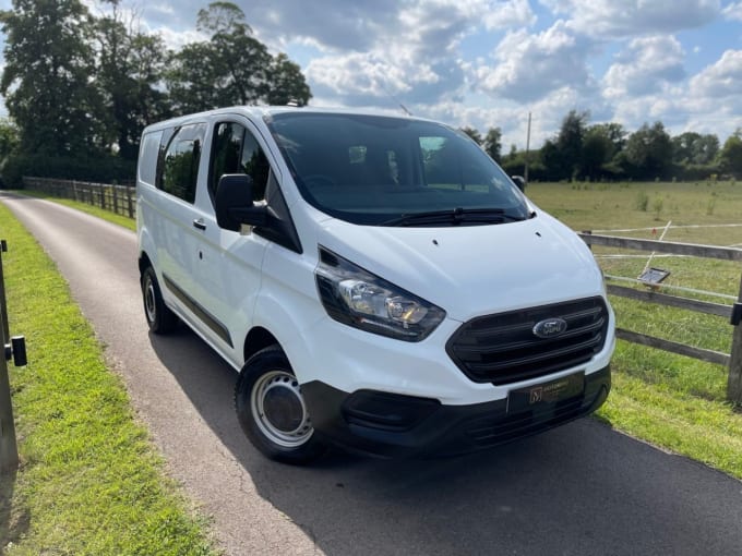 2025 Ford Transit Custom