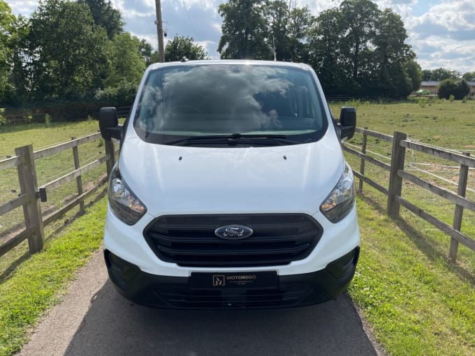 2025 Ford Transit Custom