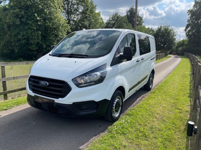 2025 Ford Transit Custom