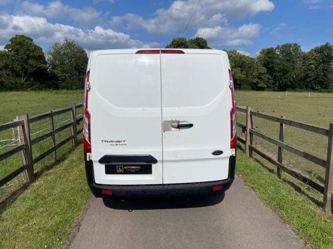 2025 Ford Transit Custom