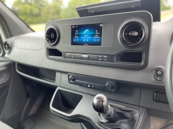 2025 Mercedes-benz Sprinter