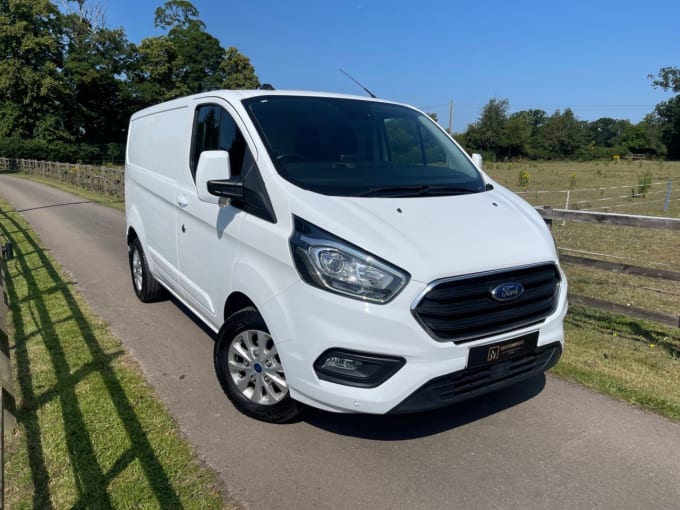 2025 Ford Transit Custom