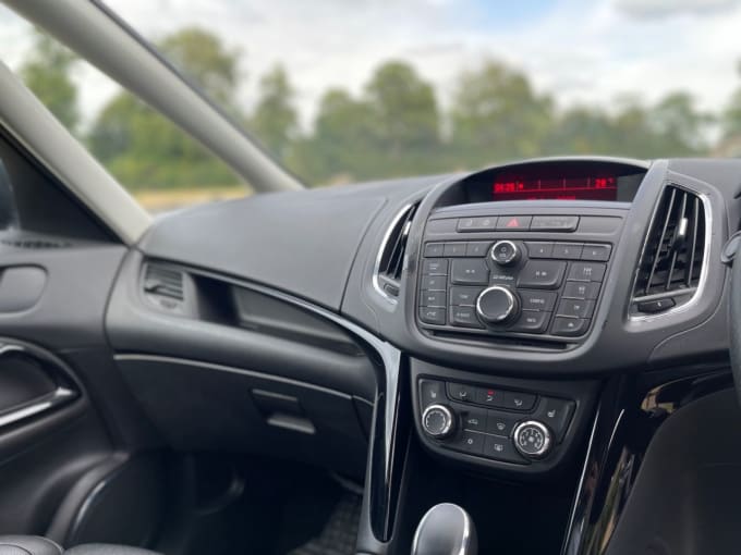 2025 Vauxhall Zafira Tourer