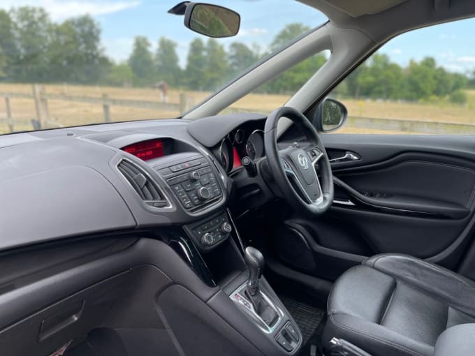 2025 Vauxhall Zafira Tourer