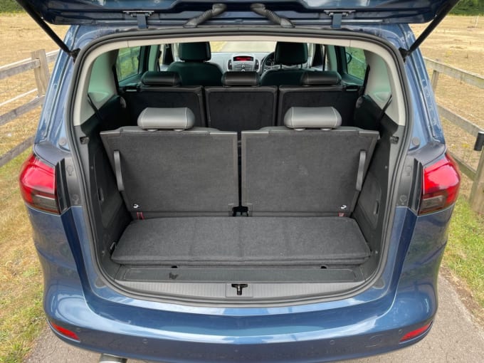 2025 Vauxhall Zafira Tourer