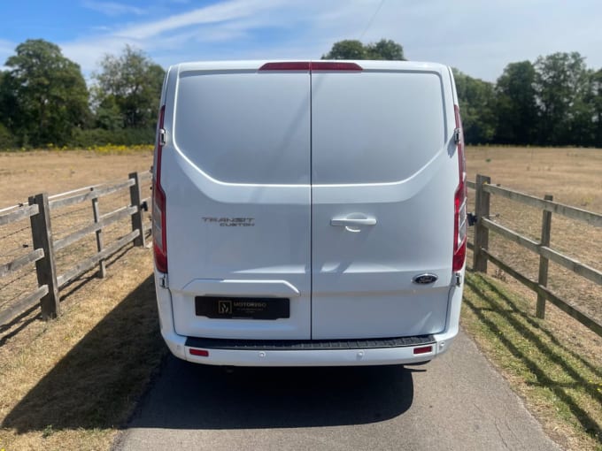 2025 Ford Transit Custom