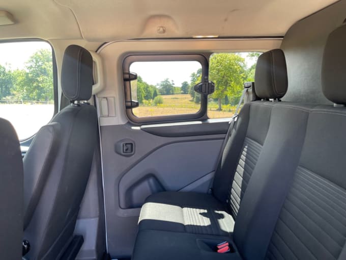 2025 Ford Transit Custom
