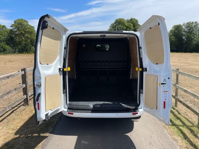 2025 Ford Transit Custom