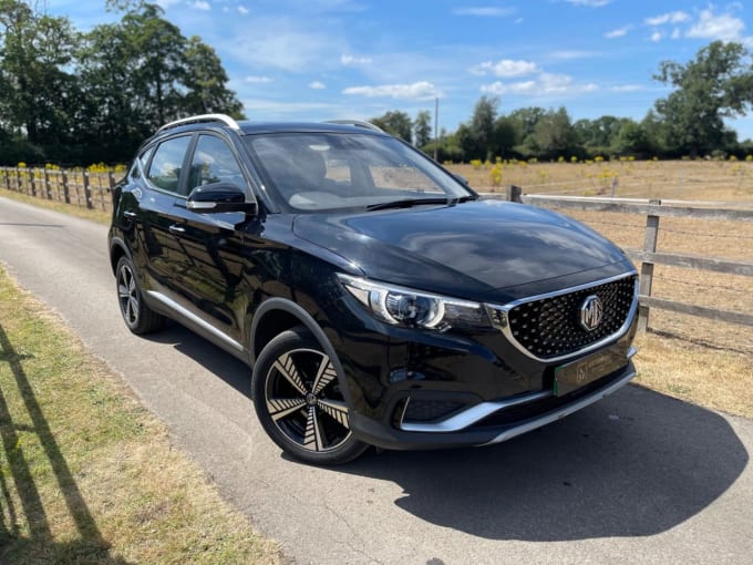 2025 Mg Mg Zs
