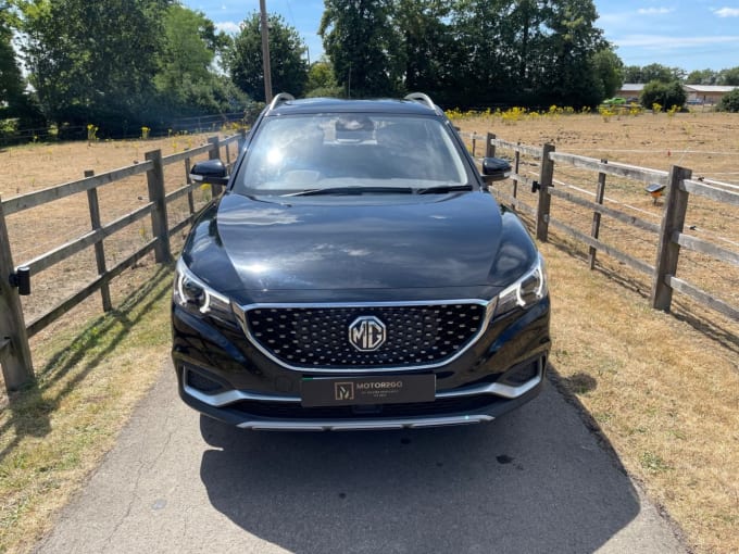 2025 Mg Mg Zs