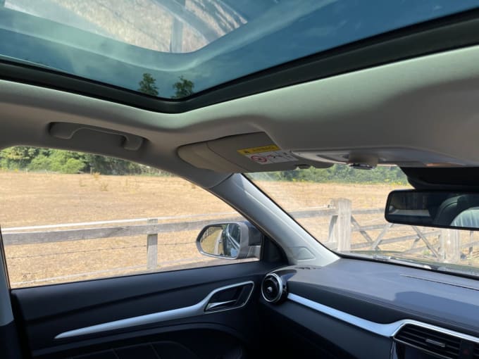 2025 Mg Mg Zs