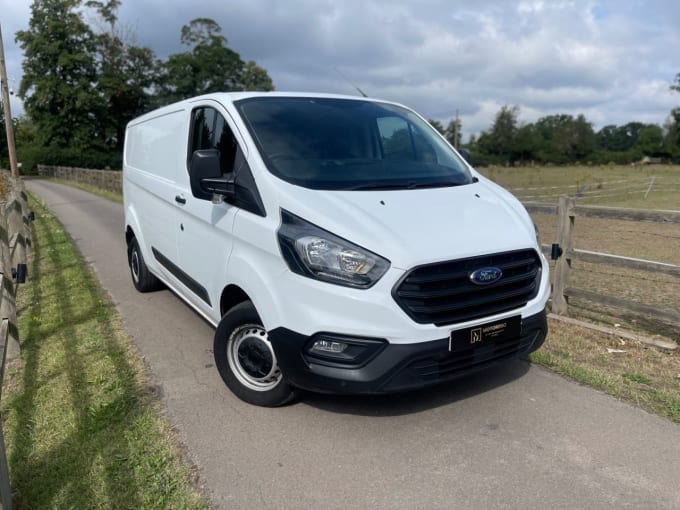 2025 Ford Transit Custom