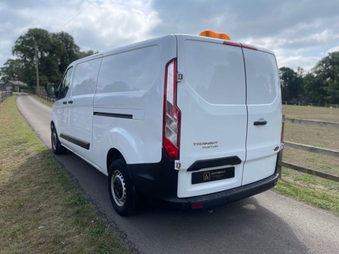 2025 Ford Transit Custom