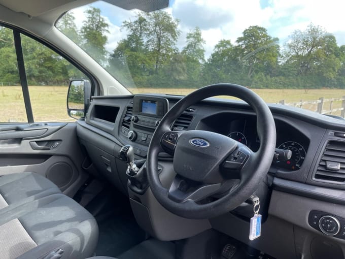 2025 Ford Transit Custom
