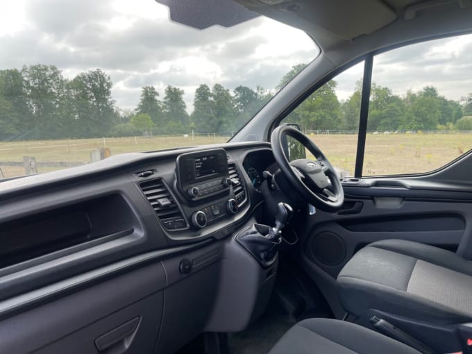 2025 Ford Transit Custom
