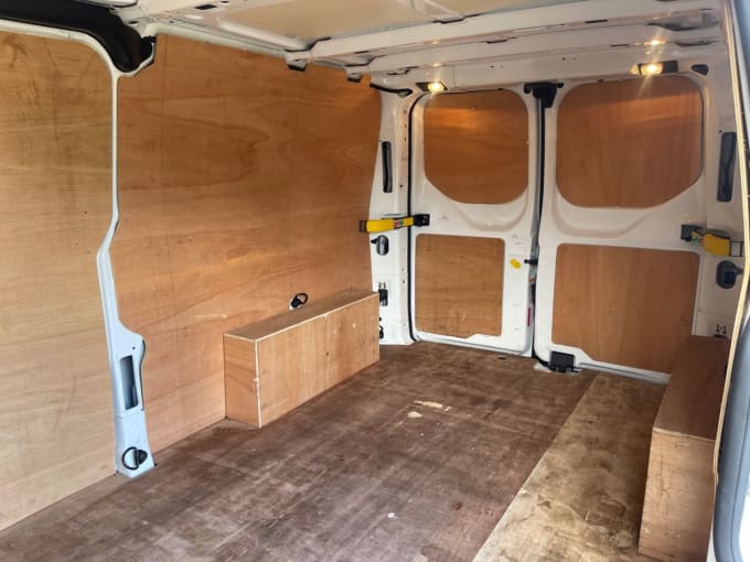 2025 Ford Transit Custom